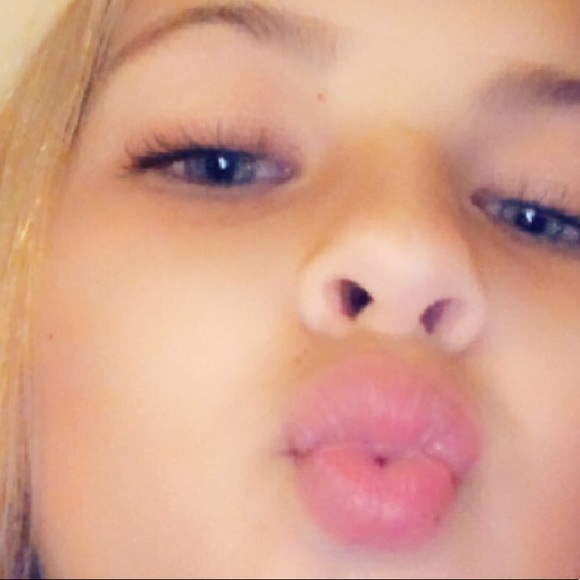 Meet your Posher, Maya - Picture 1 of 1